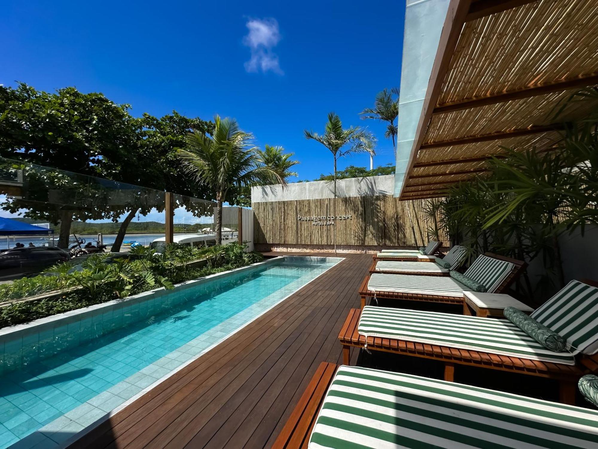 Passagem Concept Hotel E Spa Cabo Frio Dış mekan fotoğraf The pool at the hotel